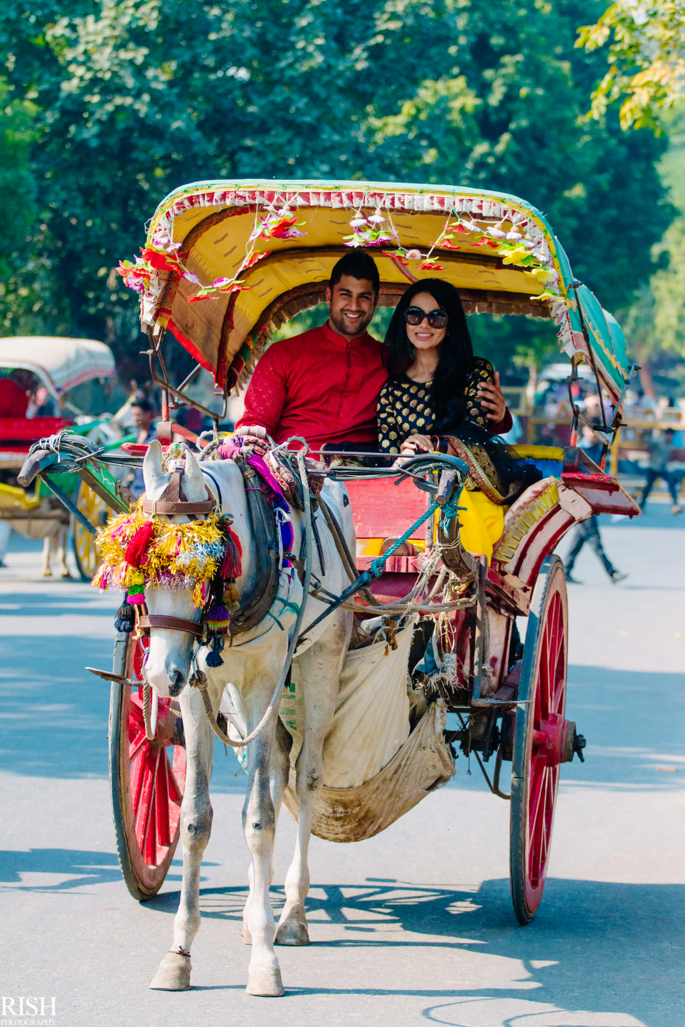 Taj Mahal Pre Wedding By Best Candid Wedding Photographer in India Delhi NCR