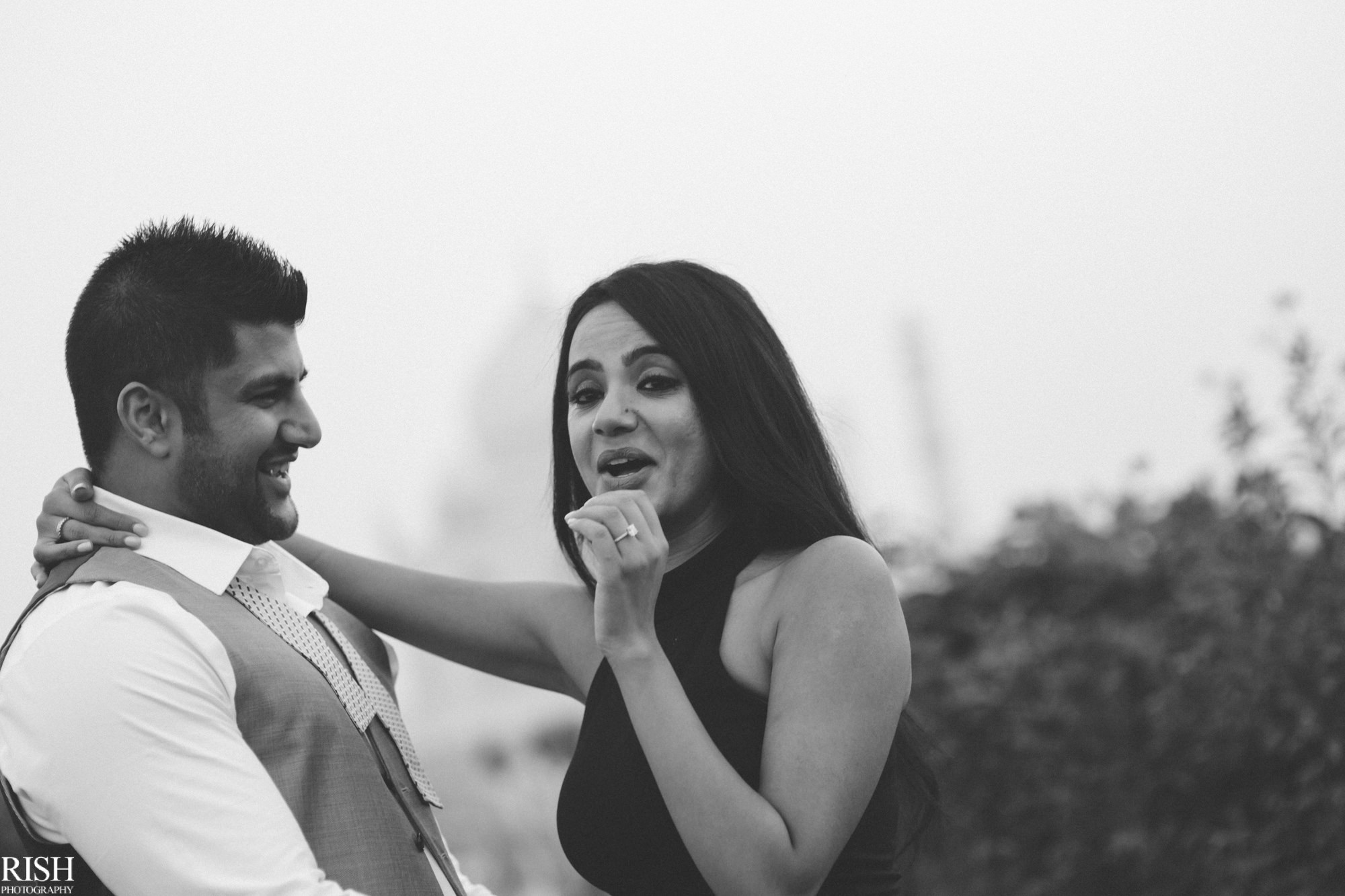 Taj Mahal Pre Wedding By Best Candid Wedding Photographer in India Delhi NCR