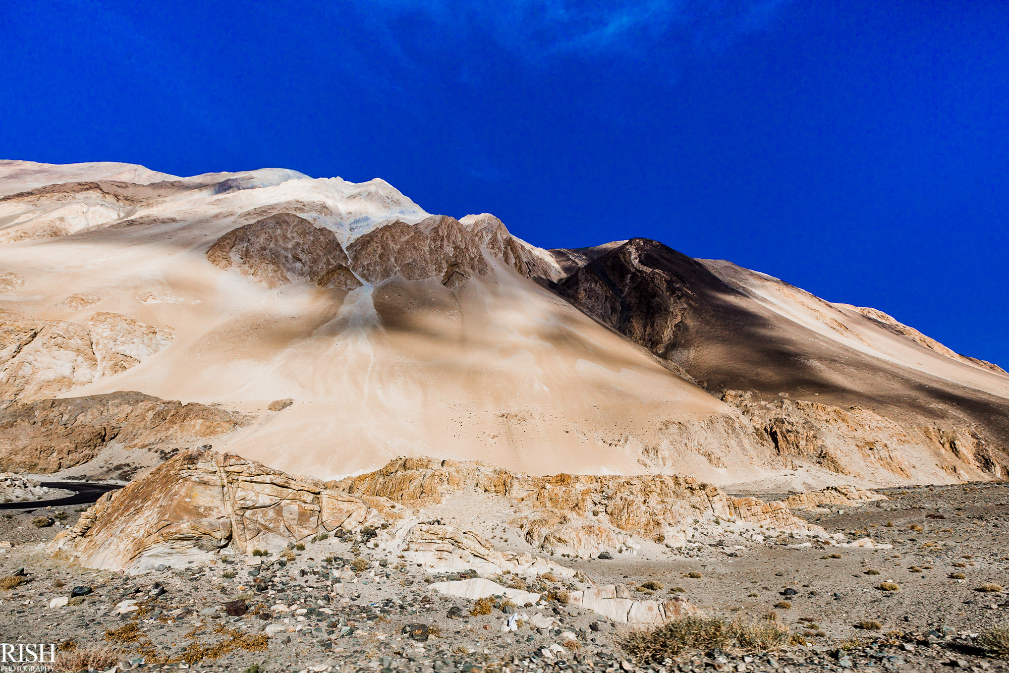 Leh - Ladakh Pre Wedding Shoot By Best Pre Wedding Photographer Delhi India